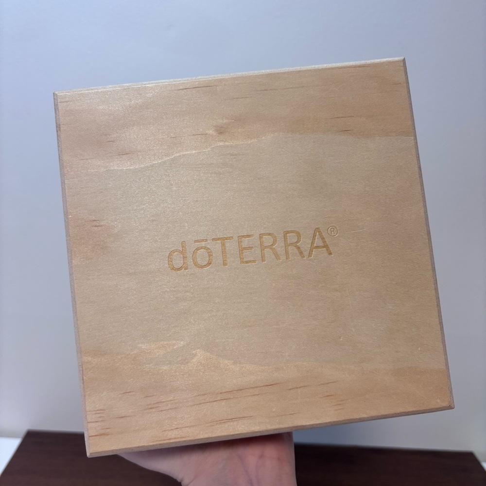 dōTerra Essential Oil Wooden Storage Box